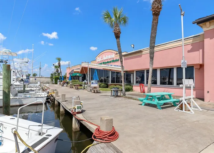 Treasure Shores-3Br Beachfront Corner Unit Sleeps 8 With Stunning Gulf Views!