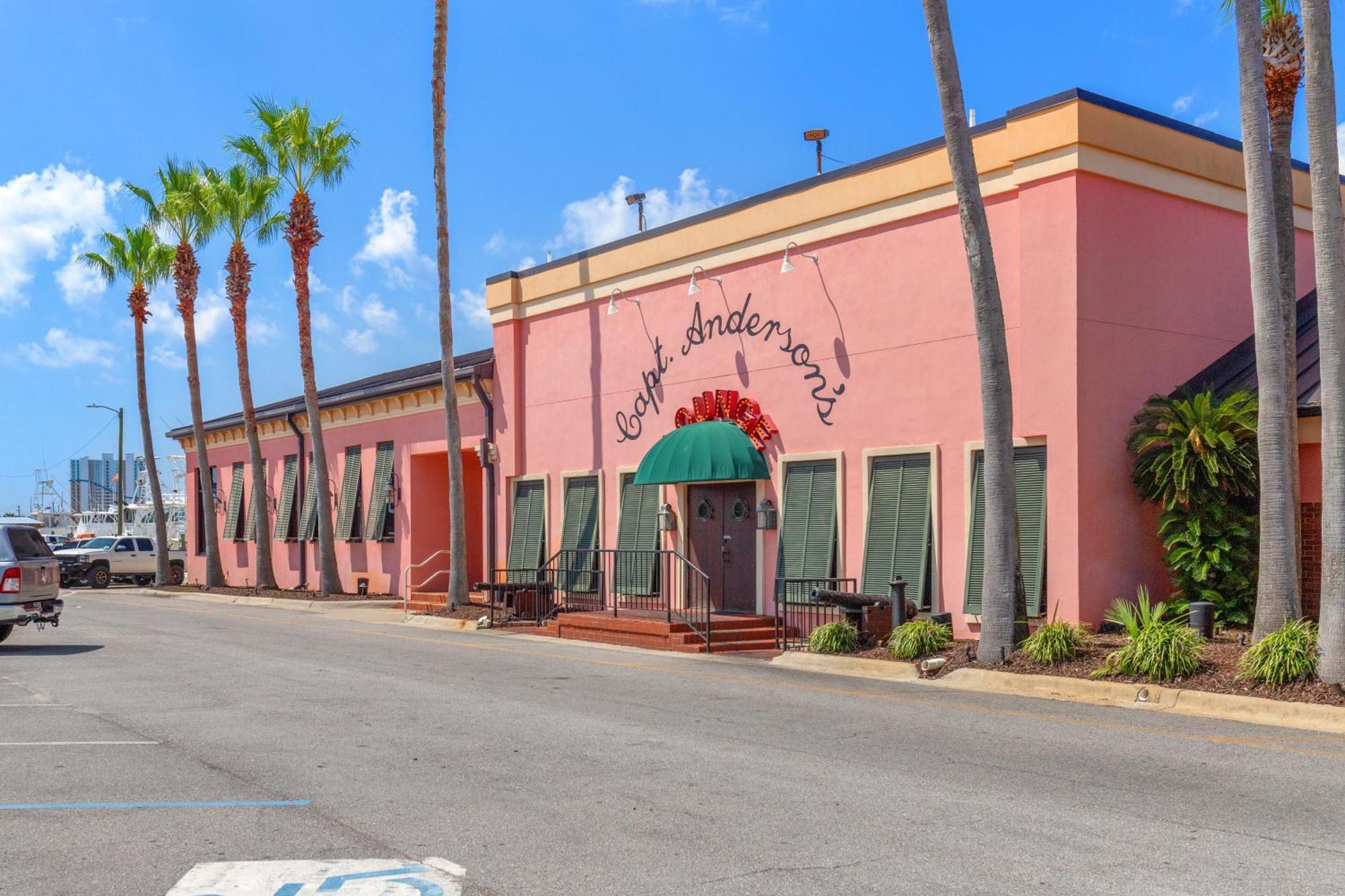 Treasure Shores-3br Beachfront Corner Unit Sleeps 8 With Stunning Gulf Views! *
