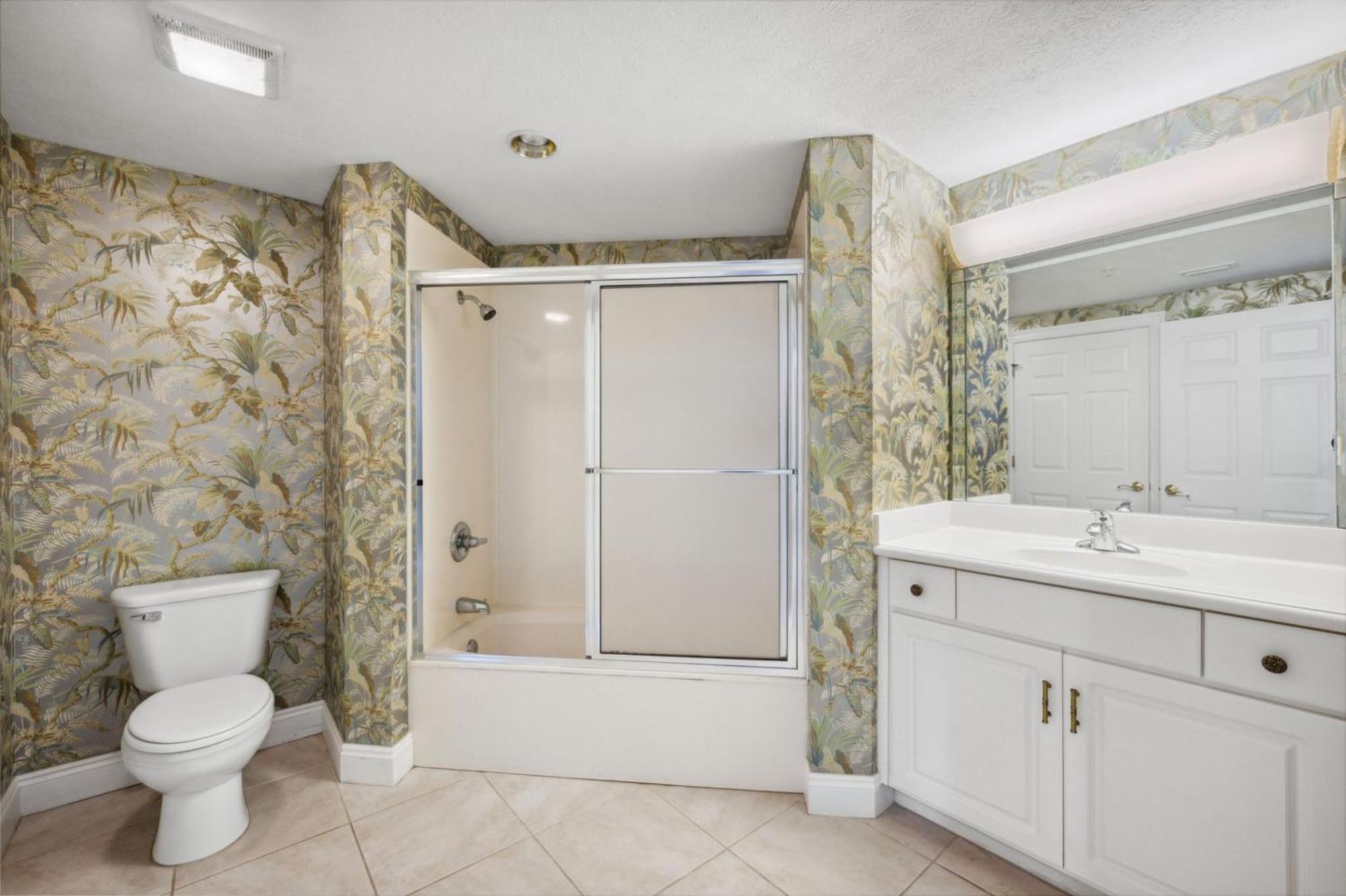Treasure Shores-3br Beachfront Corner Unit Sleeps 8 With Stunning Gulf Views! *