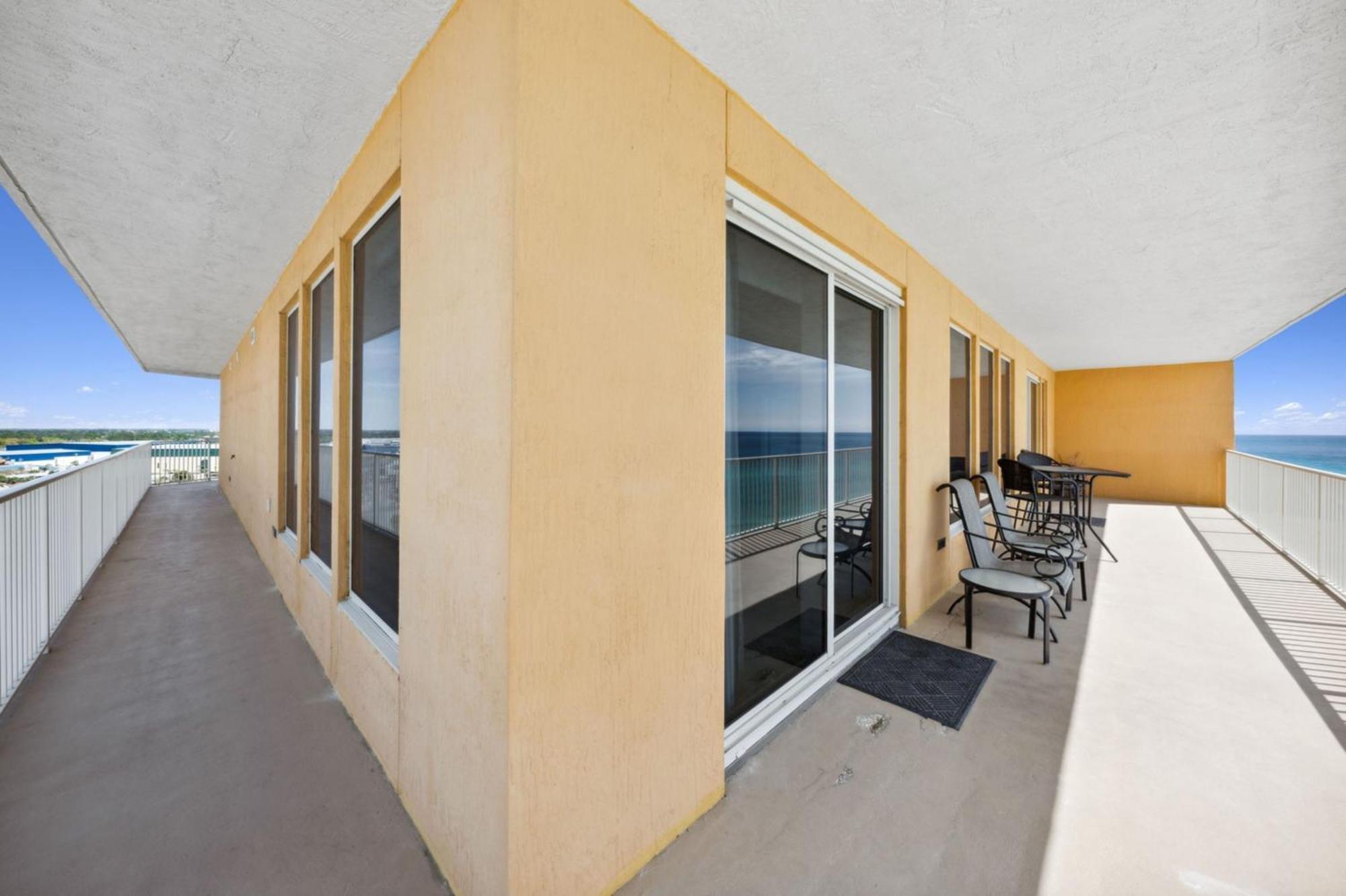 Treasure Shores-3br Beachfront Corner Unit Sleeps 8 With Stunning Gulf Views! Panama City Beach