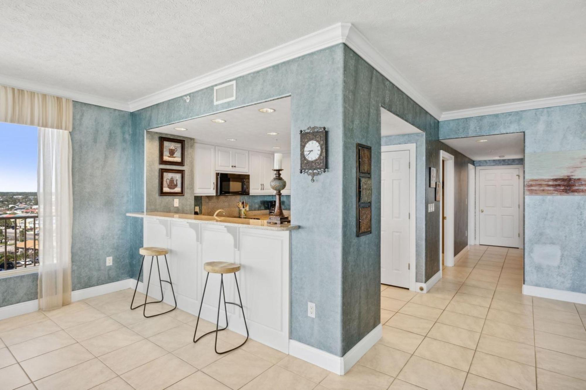 Treasure Shores-3br Beachfront Corner Unit Sleeps 8 With Stunning Gulf Views!
