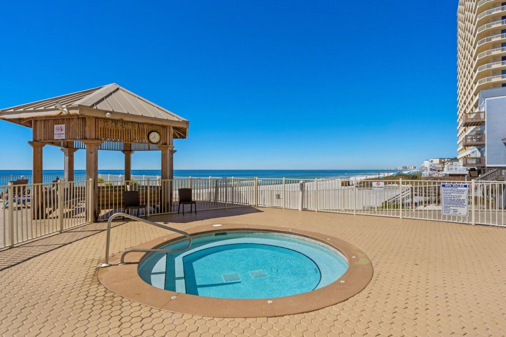 Holiday home Treasure Shores-3br Beachfront Corner Unit Sleeps 8 With Stunning Gulf Views!