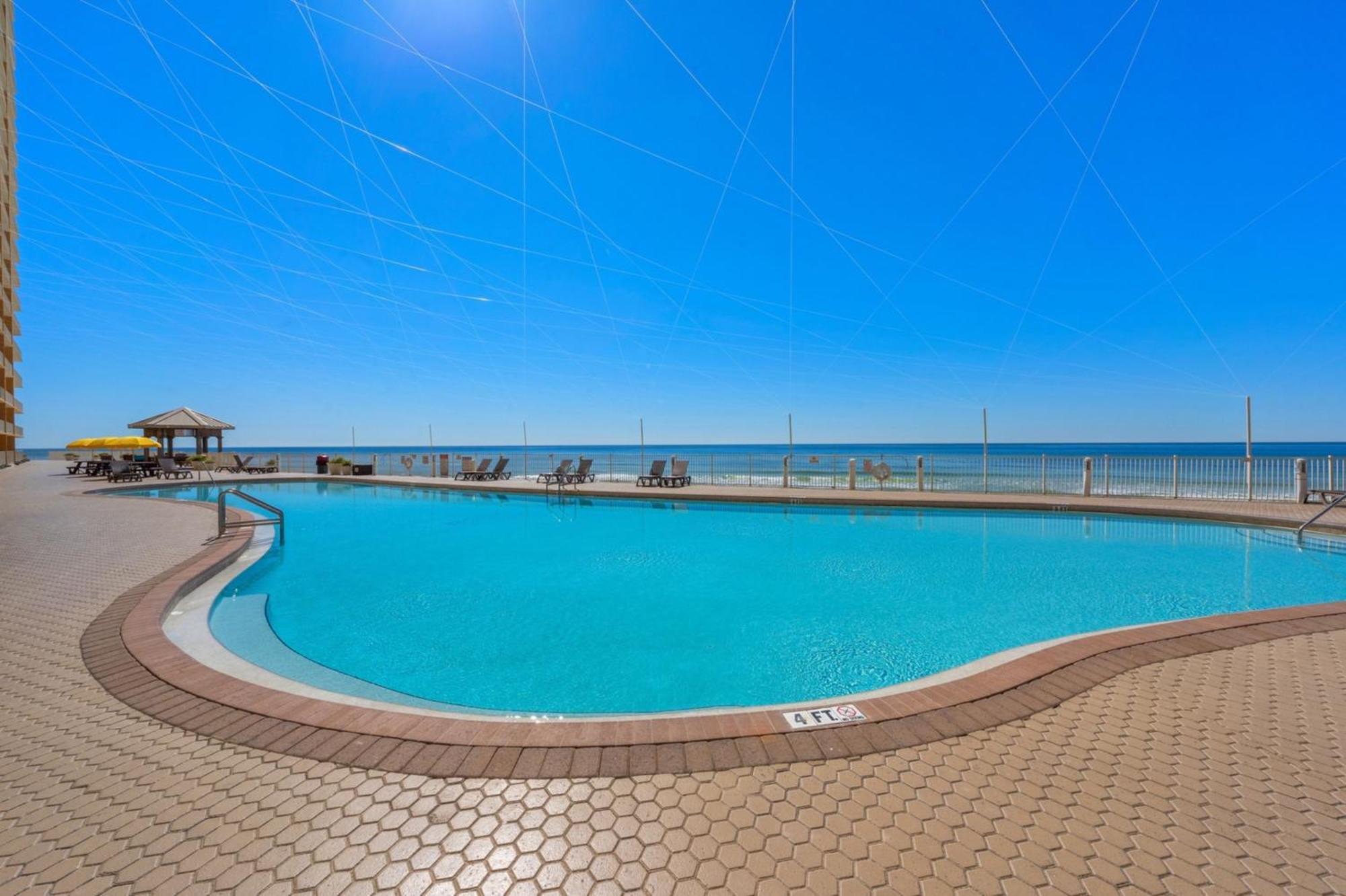 Holiday home Treasure Shores-3br Beachfront Corner Unit Sleeps 8 With Stunning Gulf Views! Panama City Beach